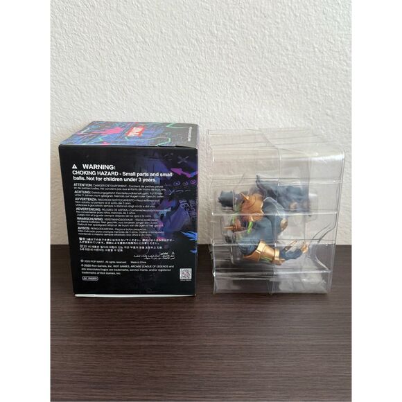 POP MART League of Legends: Arcane Series Blind Box Figure - Warwick - Picture 3 of 5